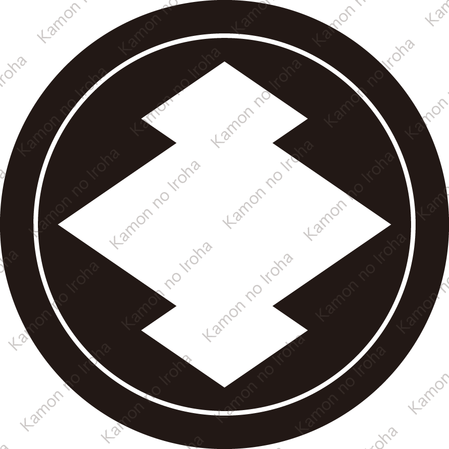 中輪に地抜き松皮菱紋