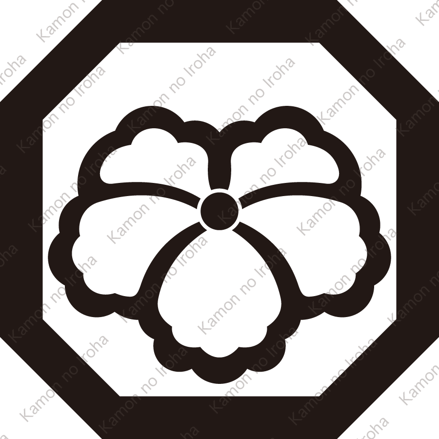 平隅切り角に中陰蔦紋
