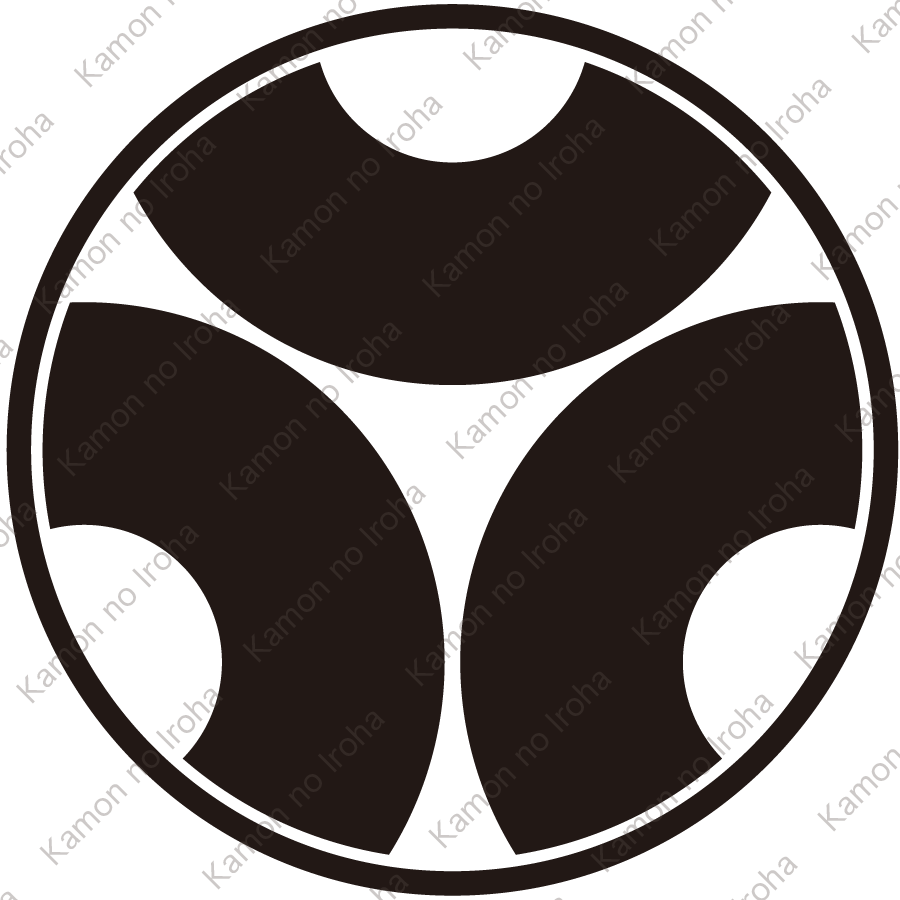糸輪に三つ割り蛇の目紋
