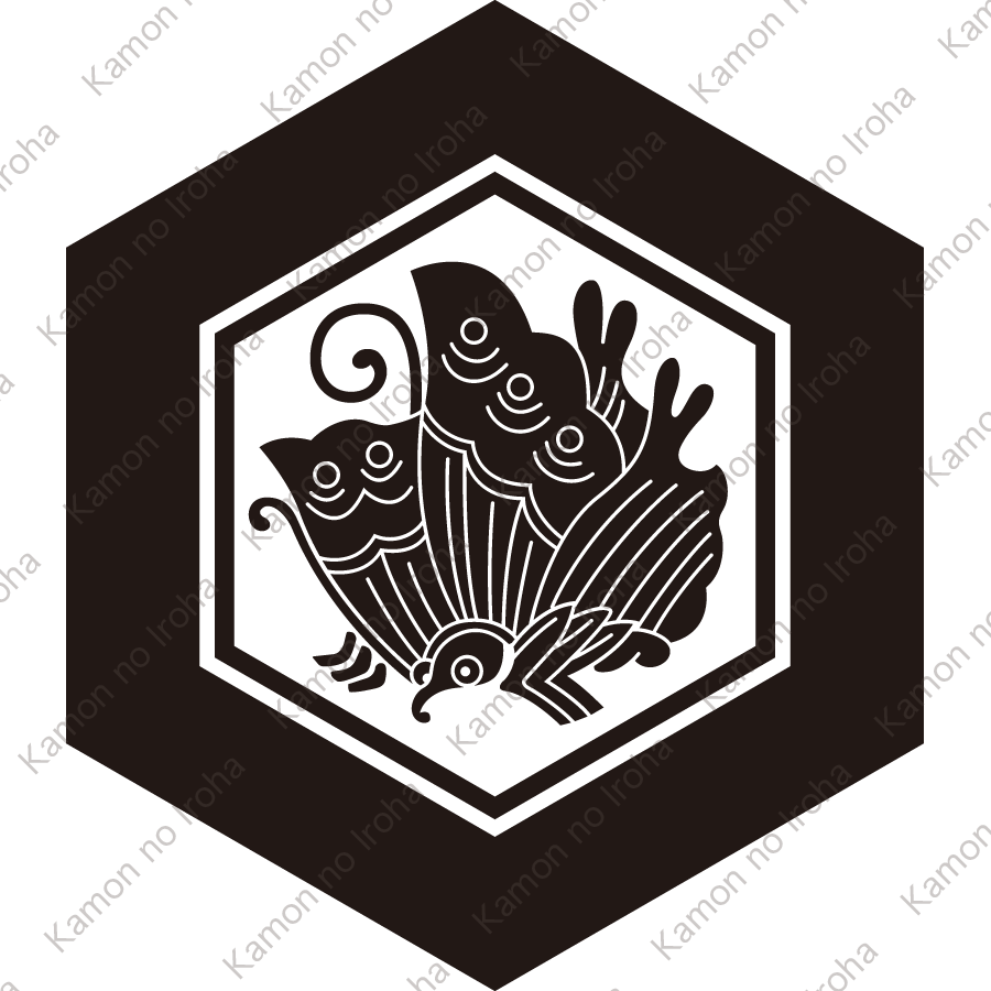 亀甲に揚羽蝶紋