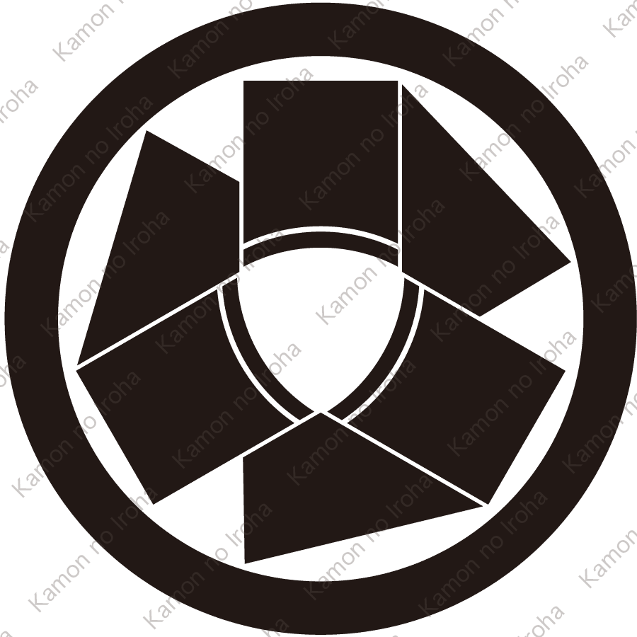 丸に三つ角頭巾紋