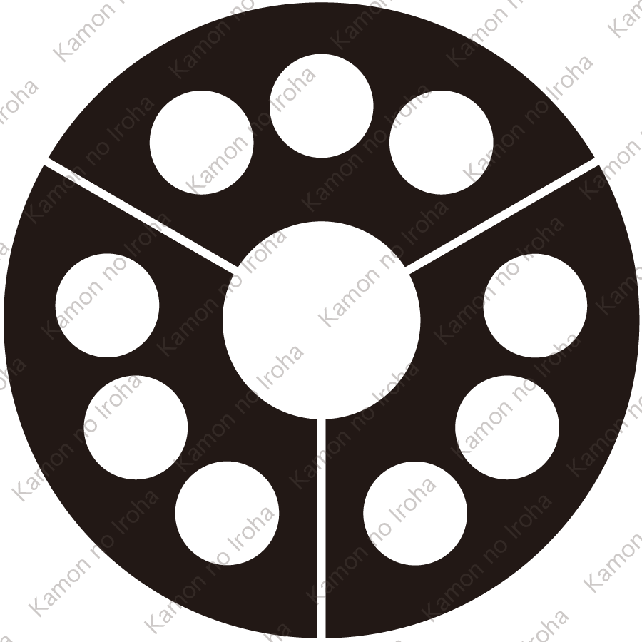 三つ地紙に九曜紋