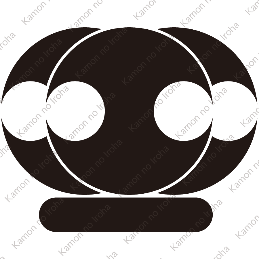 三つ重ね分銅に一紋