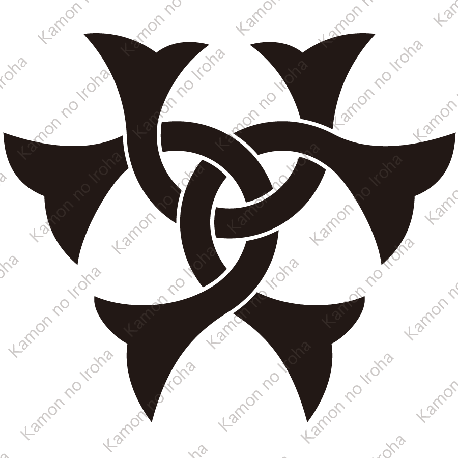 三つ組み鍬形紋