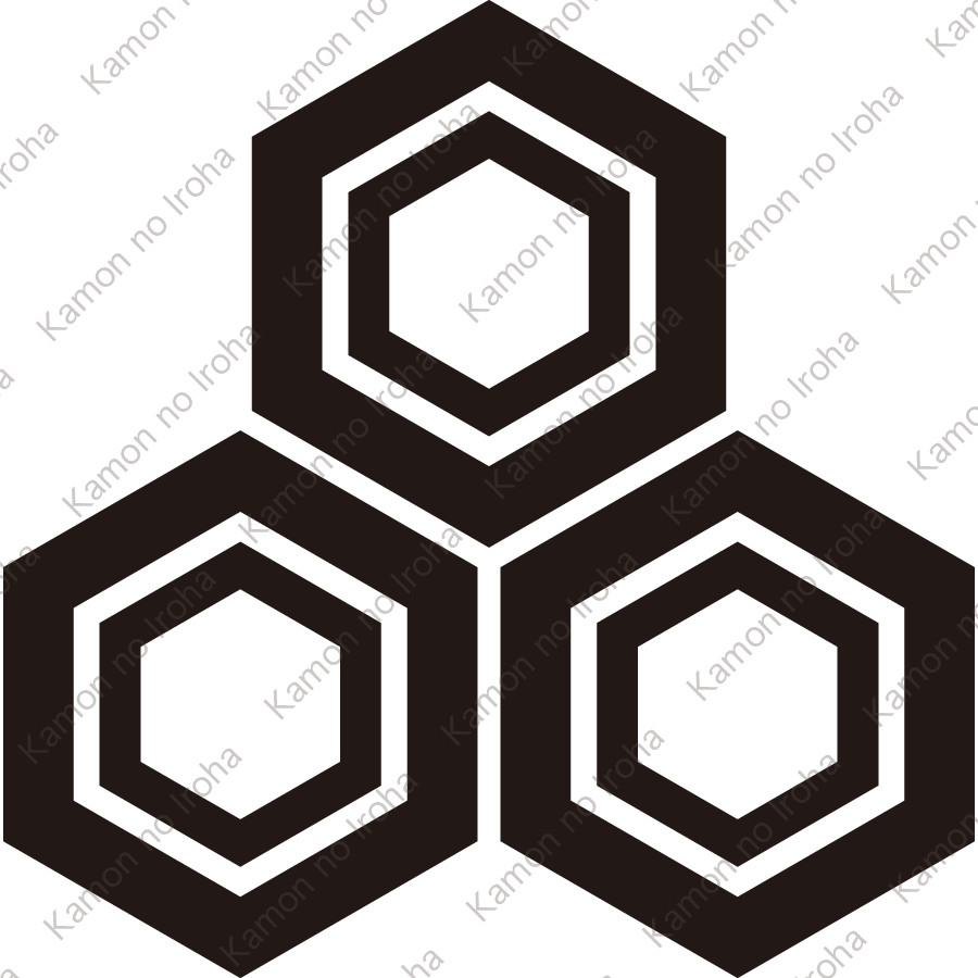 三つ盛り亀甲（2）紋