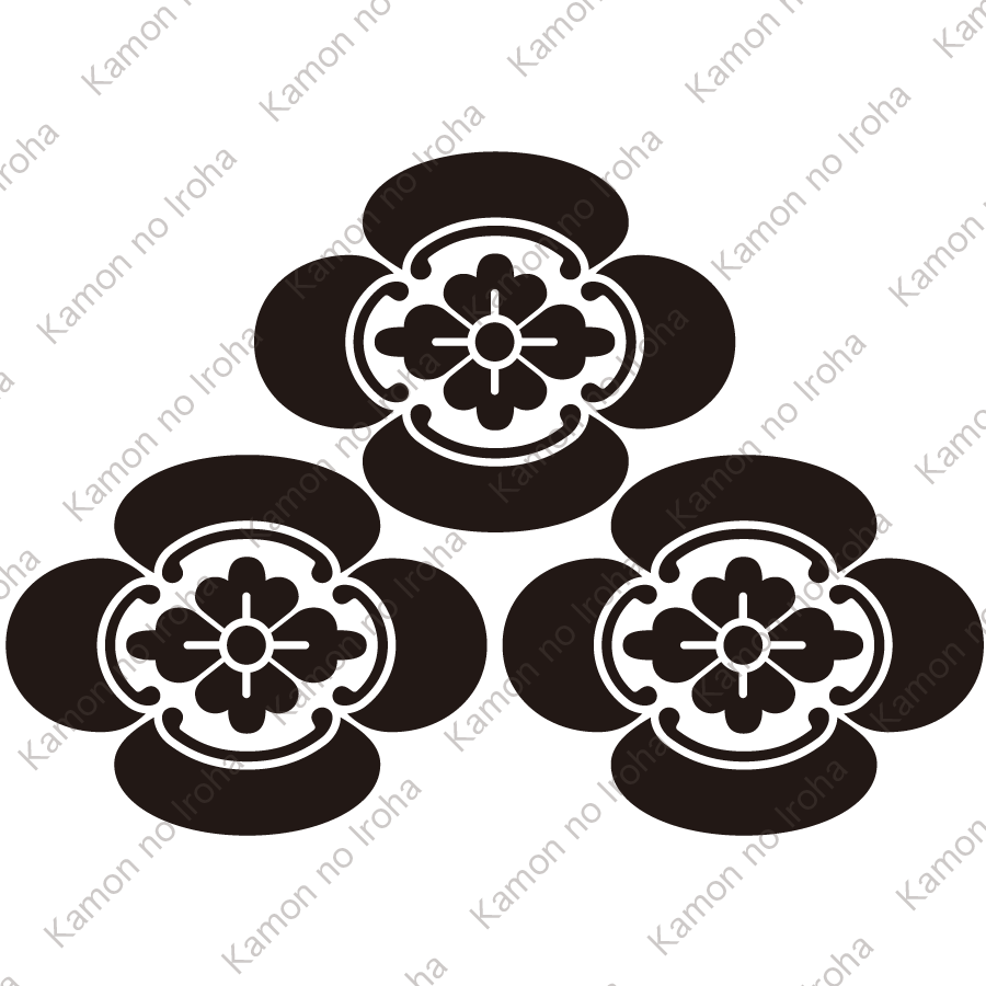 三つ盛り木瓜紋