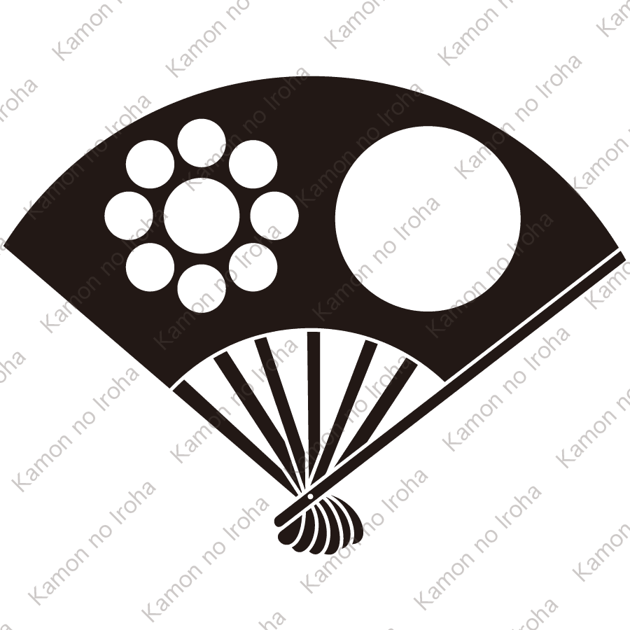 七本骨扇に丸に九曜紋