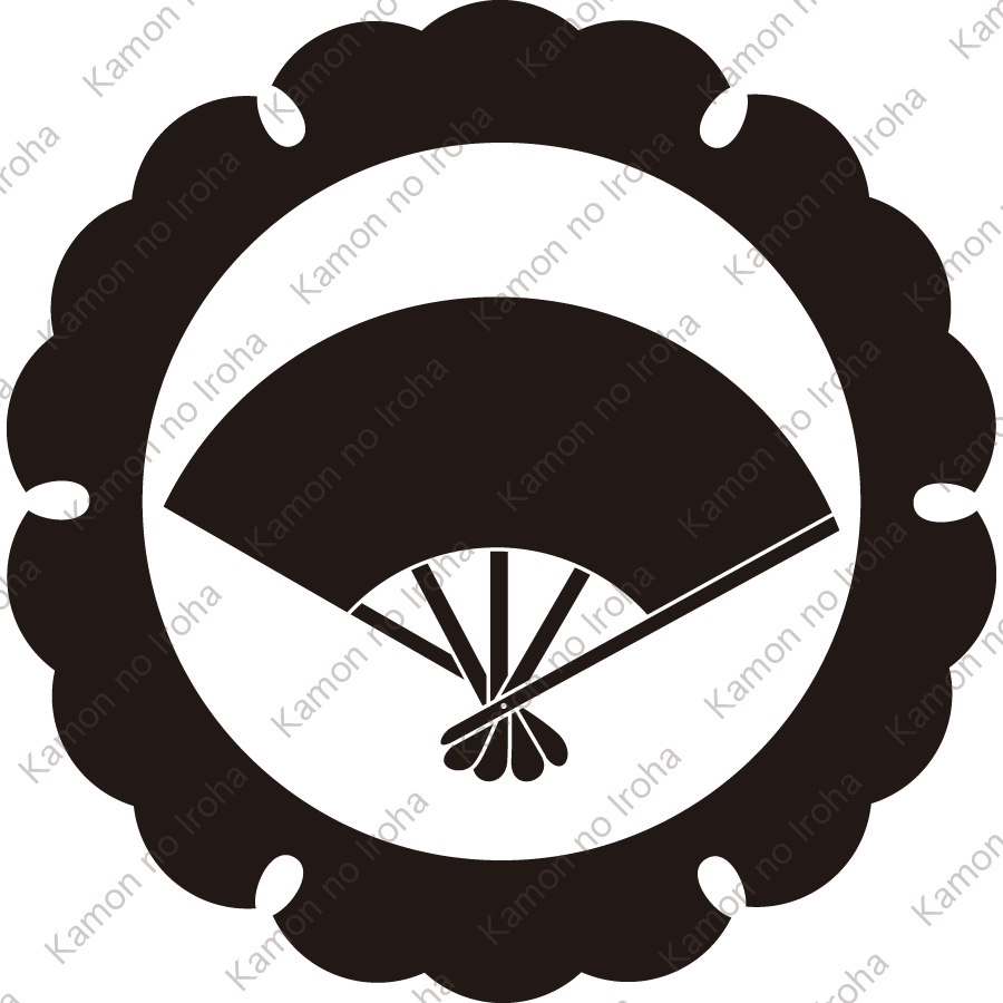 外雪輪に五本骨扇紋