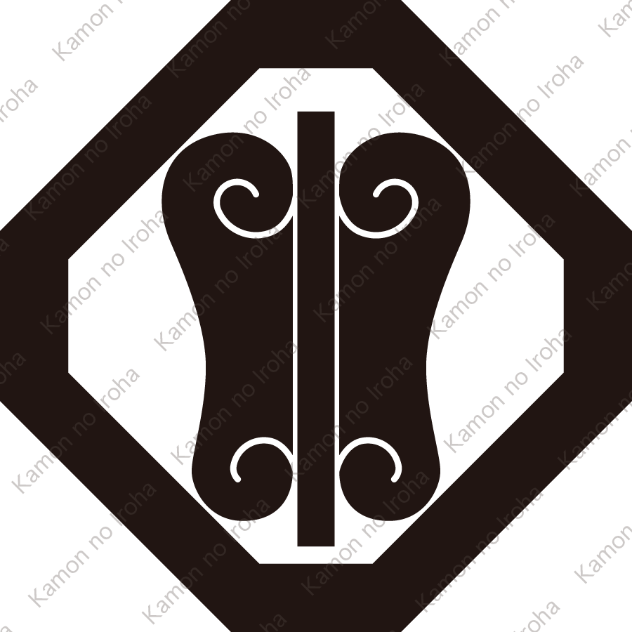 隅切り角に唐団扇（２）紋