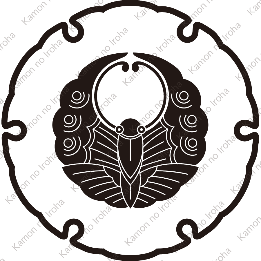 雪輪に浮線蝶紋