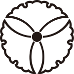 中陰三つ銀杏紋