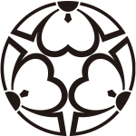 中陰三つ割り剣片喰紋