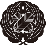抱き柏に違い鷹の羽紋