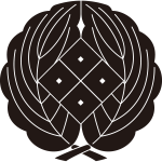 抱き柏に四つ目紋