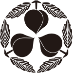 葉付き三つ桃紋