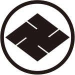 細輪に万字菱紋