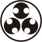 糸輪に三つ分銅紋