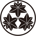 糸輪に三つ楓紋