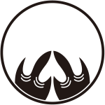 糸輪に覗き抱き角紋