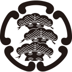 五つ鐶に三階松紋