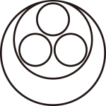 陰真向い月に三つ星紋