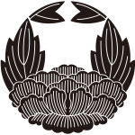 蟹形杏葉牡丹紋