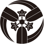 変り三つ葉折れ竜胆紋