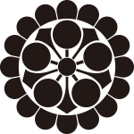 菊輪に剣梅鉢紋