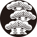 石持ち地抜き右三階松紋