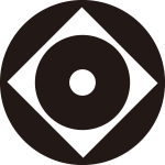 石持ち地抜き隅立て角に蛇の目紋