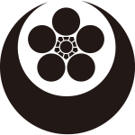 真向い月に梅鉢紋