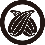 丸に違い梛の葉紋