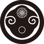 丸に打板に菊紋