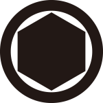 丸に亀甲持ち紋