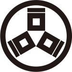 丸に三つ枡に枡搔紋