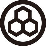 丸に三つ持ち合い一重亀甲紋