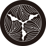 丸に三つ割り蔦紋