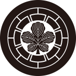 丸の内に陰源氏輪に梶の葉紋