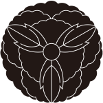 三つ葉裏牡丹紋