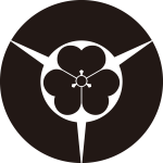 三つ地紙に片喰紋