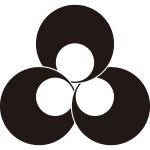 三つ重ね半月紋