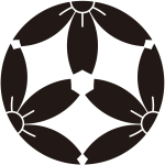 三つ割り細山桜紋