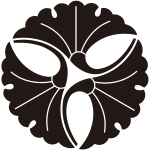 三つ寄せ銀杏紋