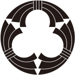 三つ寄せ熨斗紋