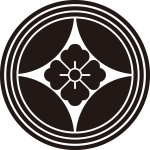 三重輪に七宝に花角紋