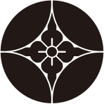 七宝に反り花角紋