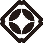 隅入り角に七宝紋