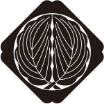 隅入り鉄砲角に抱き柏紋