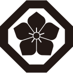 隅切り角に桔梗紋