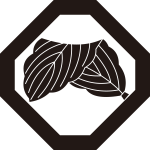 隅切り角に折れ柏紋